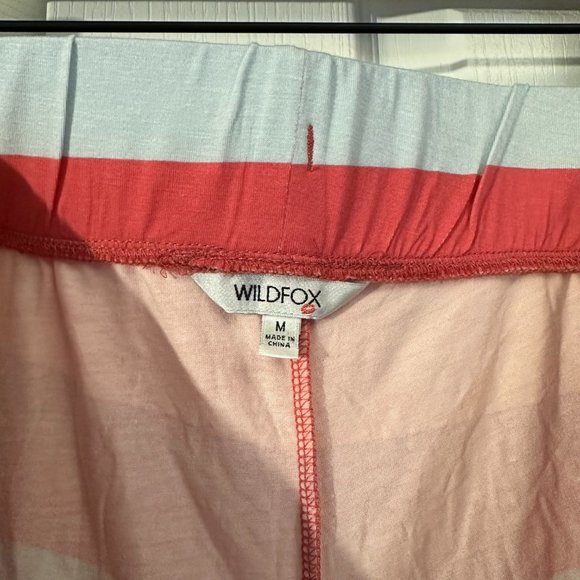 NWOT - Wildfox Lounge Shorts with matching scrunchie - Size Medium - Picture 3 of 3